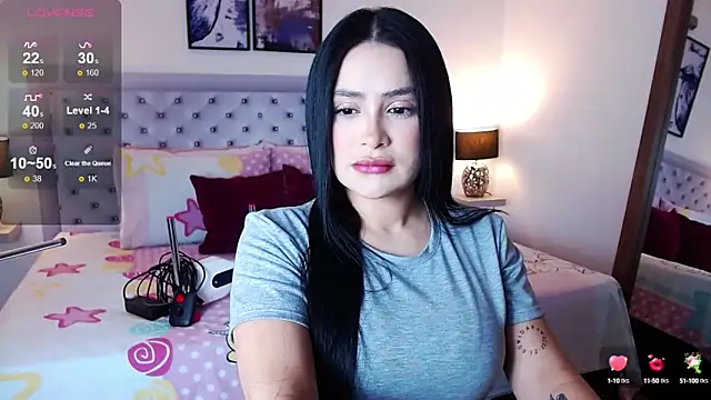 sarascottt online show from 10.04.25