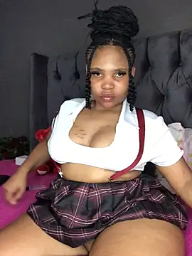 Snapshot of Anaelle24 chatting on 02.21.25 Anaelle24 online show from 02.21.25