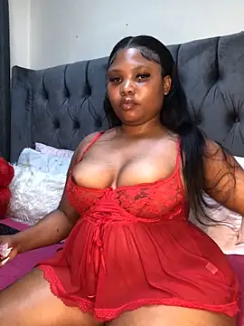 Snapshot of Anaelle24 chatting on 10.09.25 Anaelle24 online show from 10.09.25