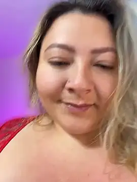 Snapshot of Kharla_Marin chatting on 05.26.26 Kharla Marin online show from 05.26.26