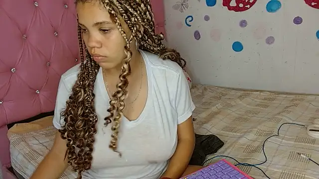 Snapshot of 1CANDYLOVE chatting on 03.14.25 1CANDYLOVE online show from 03.14.25