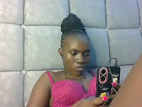 Snapshot of Slimthick900 chatting on 01.23.25 Slimthick900 online show from 01.23.25