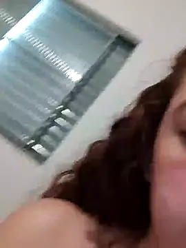 Snapshot of Sweet-diamondxxx chatting on 01.31.25 Sweet-diamondxxx online show from 01.31.25