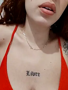 Snapshot of Sweet-diamondxxx chatting on 02.14.25 Sweet-diamondxxx online show from 02.14.25