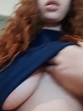 Snapshot of Sweet-diamondxxx chatting on 02.25.25 Sweet-diamondxxx online show from 02.25.25