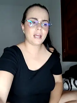 Im Amelia online show from 03.07.25