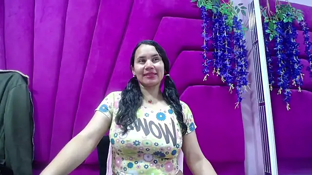 Snapshot of Saylor_Lee22 chatting on 10.05.25 Saylor Lee22 online show from 10.05.25