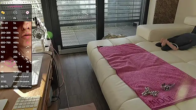 sexyLolia11 online show from 06.05.26