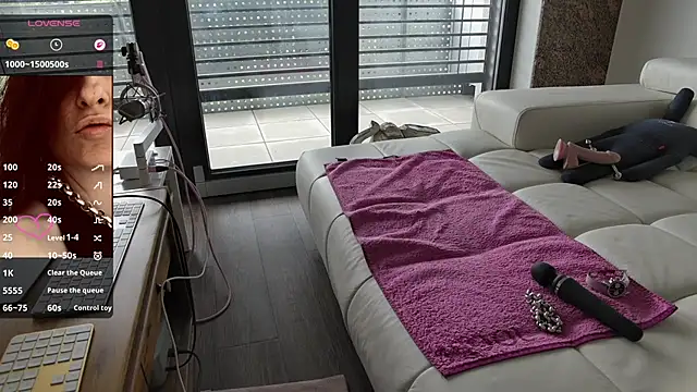 sexyLolia11 online show from 06.15.26