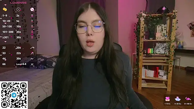 Snapshot of Arizonaa_Muse chatting on 03.08.26 Arizonaa Muse online show from 03.08.26