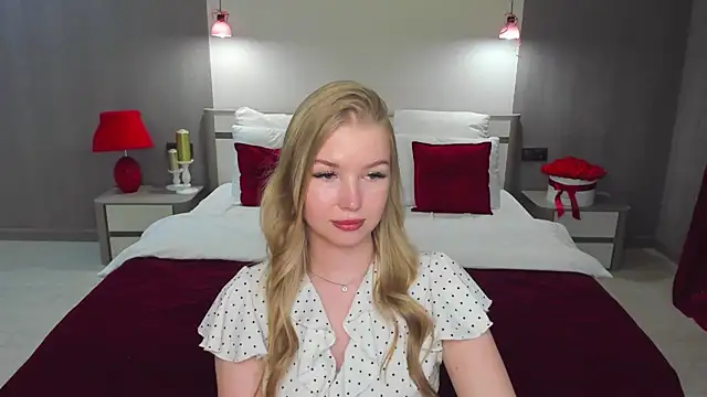 Snapshot of shy__lady chatting on 06.26.26 shy lady online show from 06.26.26