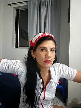 Snapshot of AbbyBaker222 chatting on 10.31.25 AbbyBaker222 online show from 10.31.25