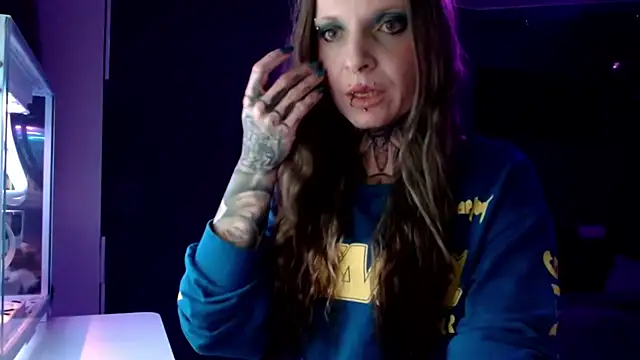 InesGold online show from 01.28.25