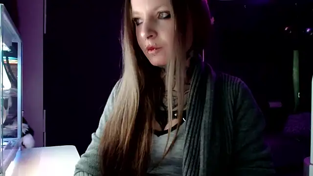 InesGold online show from 02.12.25