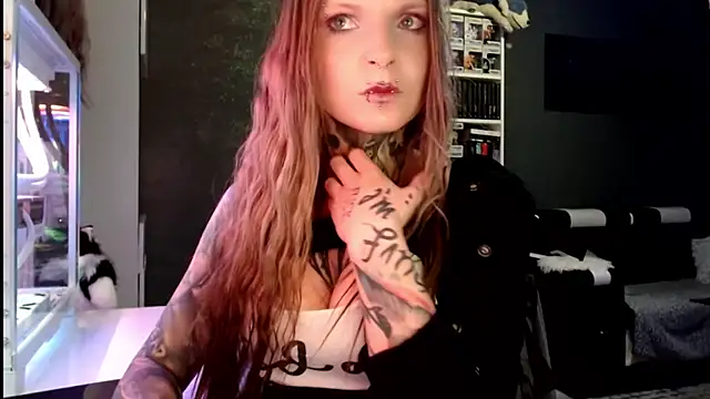 InesGold online show from 02.24.25