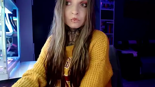 InesGold online show from 02.25.25