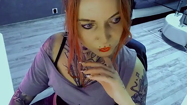 Snapshot of InesGold chatting on 02.24.26 InesGold online show from 02.24.26