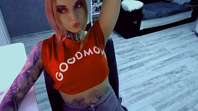 Snapshot of InesGold chatting on 03.12.26 InesGold online show from 03.12.26