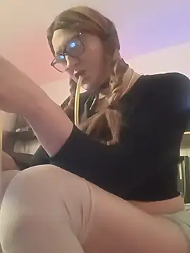 sissytrapdolly24 online show from 07.10.26