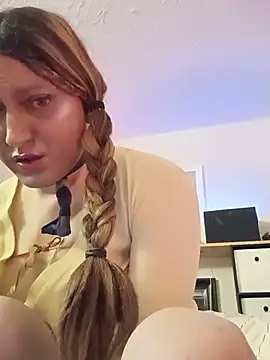 sissytrapdolly24 online show from 08.02.26