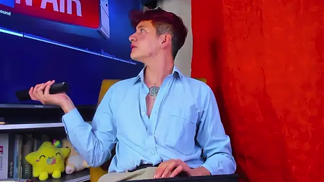 Snapshot of GabyThoms chatting on 01.19.26 GabyThoms online show from 01.19.26