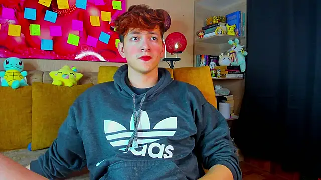 Snapshot of GabyThoms chatting on 03.10.26 GabyThoms online show from 03.10.26