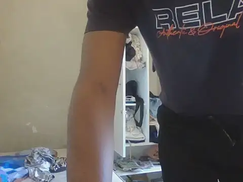 Snapshot of Thibotough chatting on 11.07.25 Thibotough online show from 11.07.25