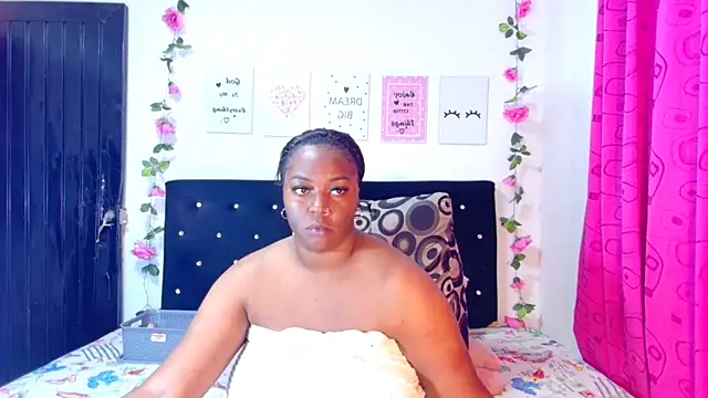 Snapshot of CiaraEbony chatting on 01.19.25 CiaraEbony online show from 01.19.25