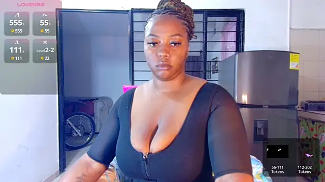 Snapshot of CiaraEbony chatting on 03.07.25 CiaraEbony online show from 03.07.25