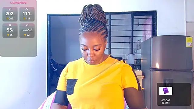 Snapshot of CiaraEbony chatting on 03.11.25 CiaraEbony online show from 03.11.25