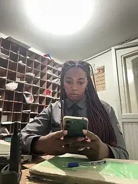 Snapshot of CiaraEbony chatting on 06.12.26 CiaraEbony online show from 06.12.26