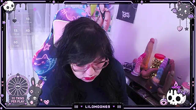 Snapshot of LiloMoon69 chatting on 07.12.26 LiloMoon69 online show from 07.12.26
