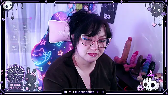 Snapshot of LiloMoon69 chatting on 07.28.26 LiloMoon69 online show from 07.28.26