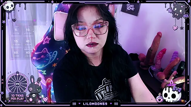 Snapshot of LiloMoon69 chatting on 07.30.26 LiloMoon69 online show from 07.30.26