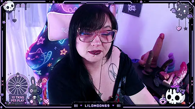 Snapshot of LiloMoon69 chatting on 08.06.26 LiloMoon69 online show from 08.06.26