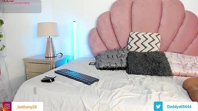 Daddysgirl1  online show from 11.27.25