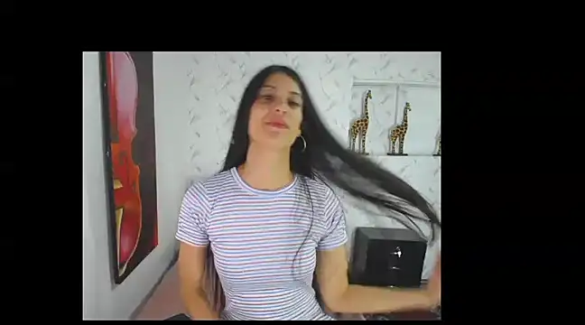 Snapshot of aleja_2024 chatting on 02.15.25 aleja 2024 online show from 02.15.25