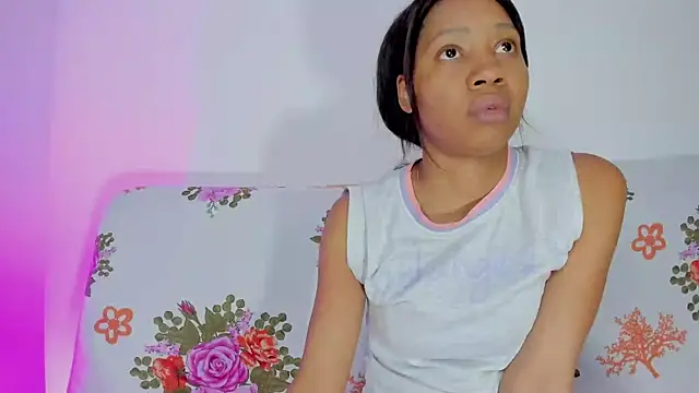 Snapshot of Deliciouscocoa chatting on 02.13.25 Deliciouscocoa online show from 02.13.25