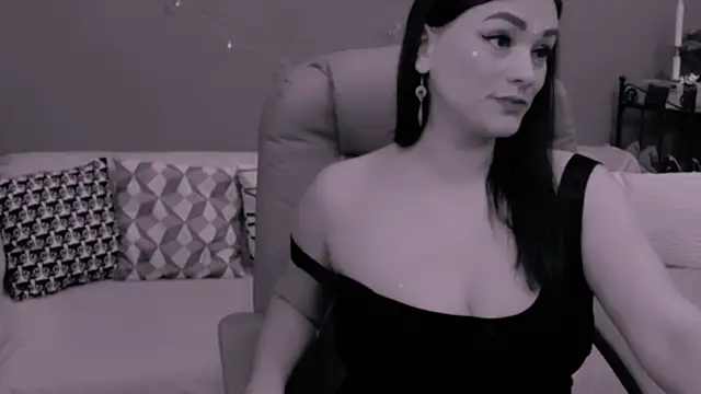 ChantalLion online show from 12.20.24