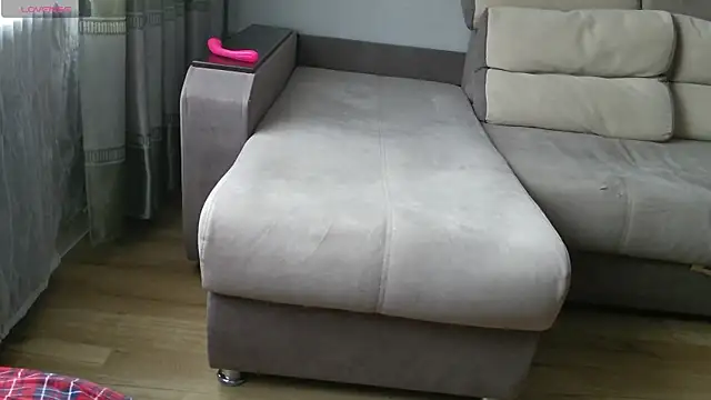 MilaaMilaa online show from 10.27.25