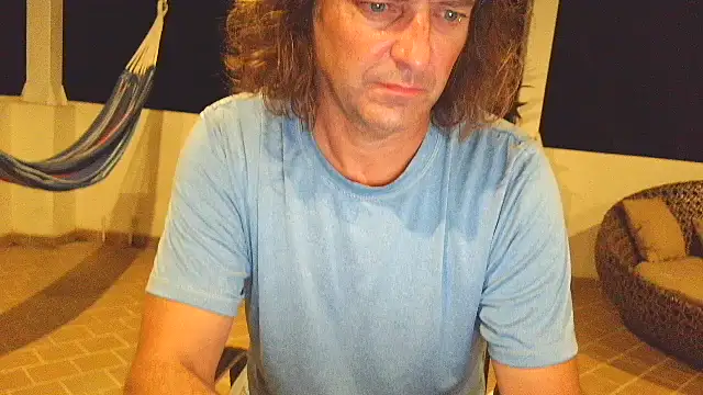 Snapshot of costanza7070 chatting on 04.15.26 costanza7070 online show from 04.15.26