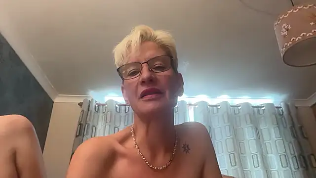 JennyHazel1 online show from 06.15.26