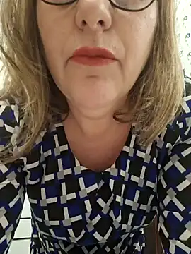 Snapshot of Mara-24 chatting on 01.17.25 Mara-24 online show from 01.17.25