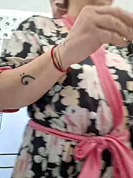 Snapshot of Mara-24 chatting on 02.13.25 Mara-24 online show from 02.13.25