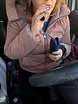 Snapshot of Mara-24 chatting on 02.14.25 Mara-24 online show from 02.14.25