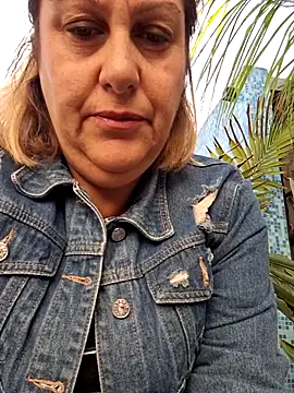 Snapshot of Mara-24 chatting on 09.30.25 Mara-24 online show from 09.30.25