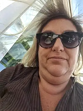 Snapshot of Mara-24 chatting on 10.27.25 Mara-24 online show from 10.27.25