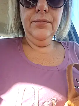 Snapshot of Mara-24 chatting on 11.05.25 Mara-24 online show from 11.05.25