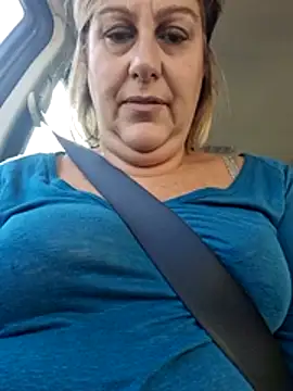 Snapshot of Mara-24 chatting on 11.12.25 Mara-24 online show from 11.12.25