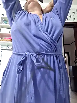 Snapshot of Mara-24 chatting on 11.19.25 Mara-24 online show from 11.19.25